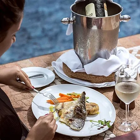 Otel Pine Cliffs Residence, A Luxury Collection Resort, Algarve 5*