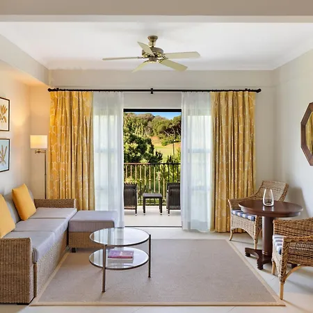 Pine Cliffs Residence, A Luxury Collection Resort, Algarve ホテル