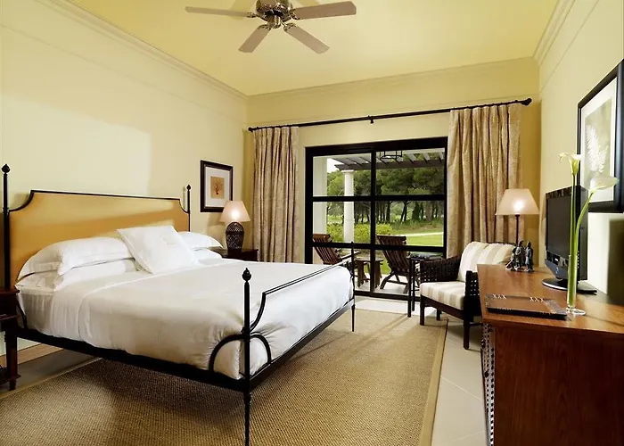 Pine Cliffs Residence, A Luxury Collection Resort, Algarve Hotell Albufeira